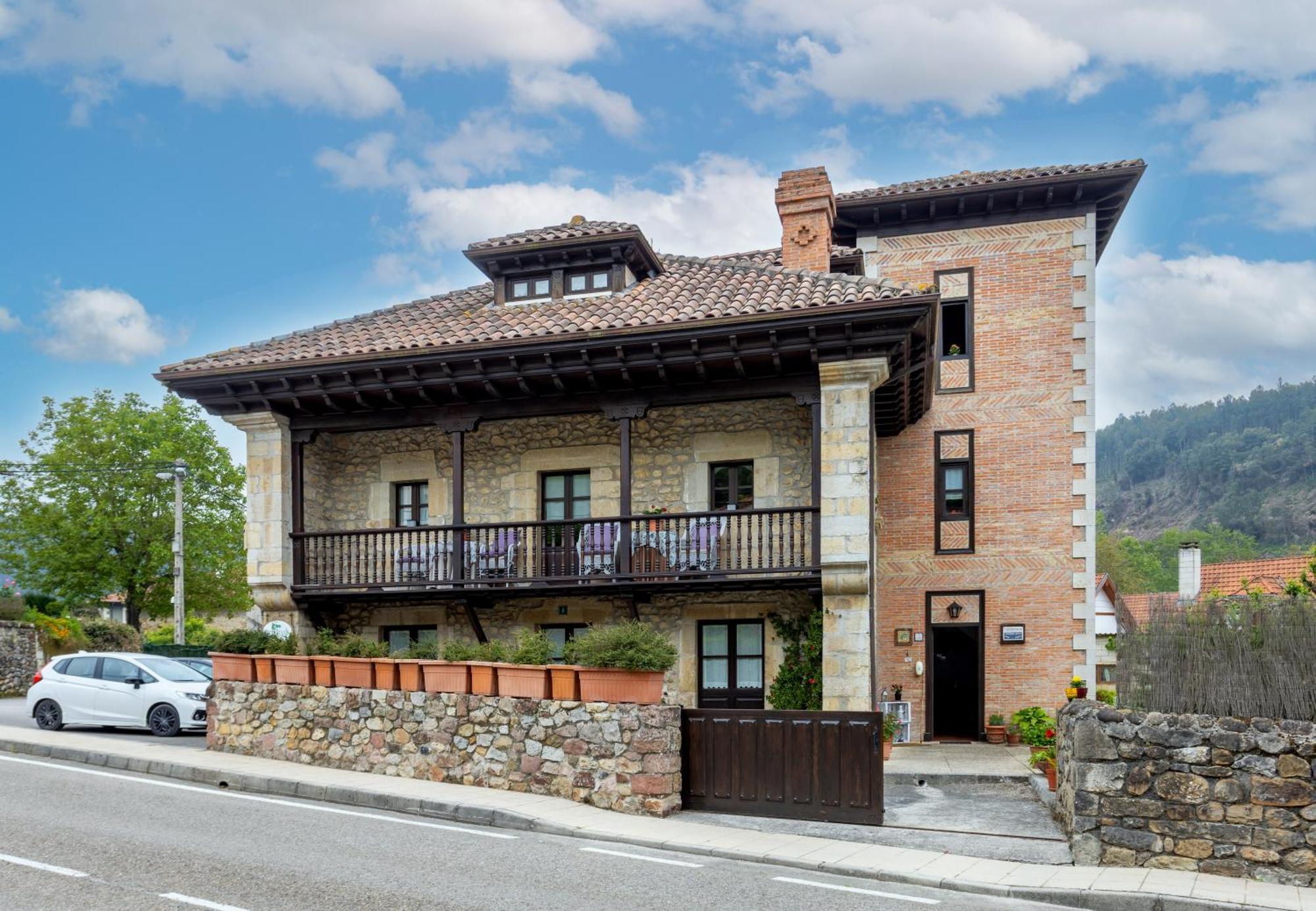 Posada De Muno Muñorrodero Εξωτερικό φωτογραφία